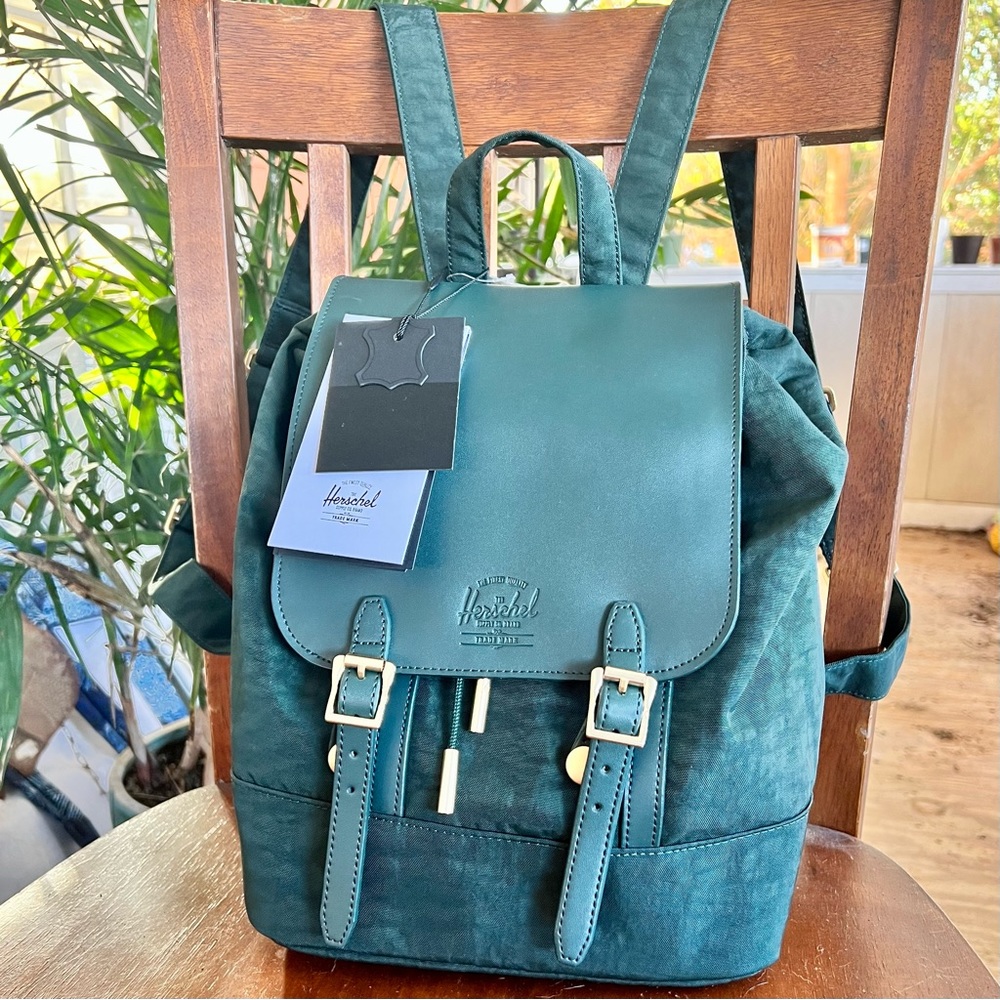 NWOT Herschel Orion Retreat Mini Backpack